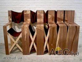 Оригинальные стулья, которые превращаются в тумбочку