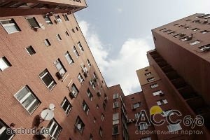 Украинцы стали проводить больше операций с недвижимостью