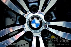 BMW начнет 2013 год с отзыва 250 тысяч автомобилей модели X5 xDrive 35d